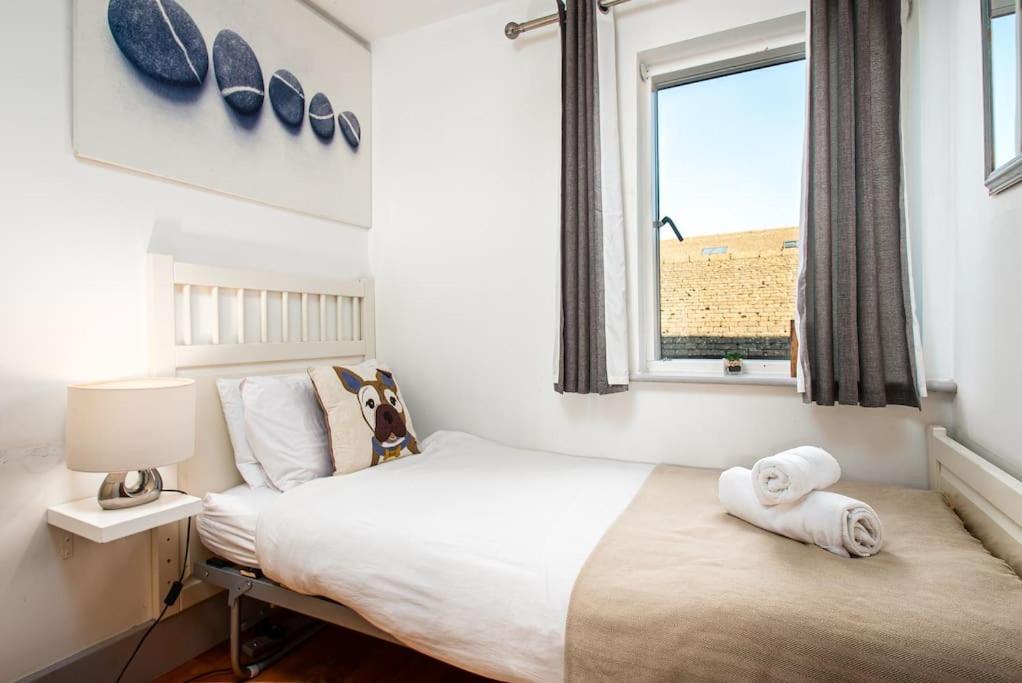 Blueberry Cottage - Lower Mill Estate Somerford Keynes Екстер'єр фото