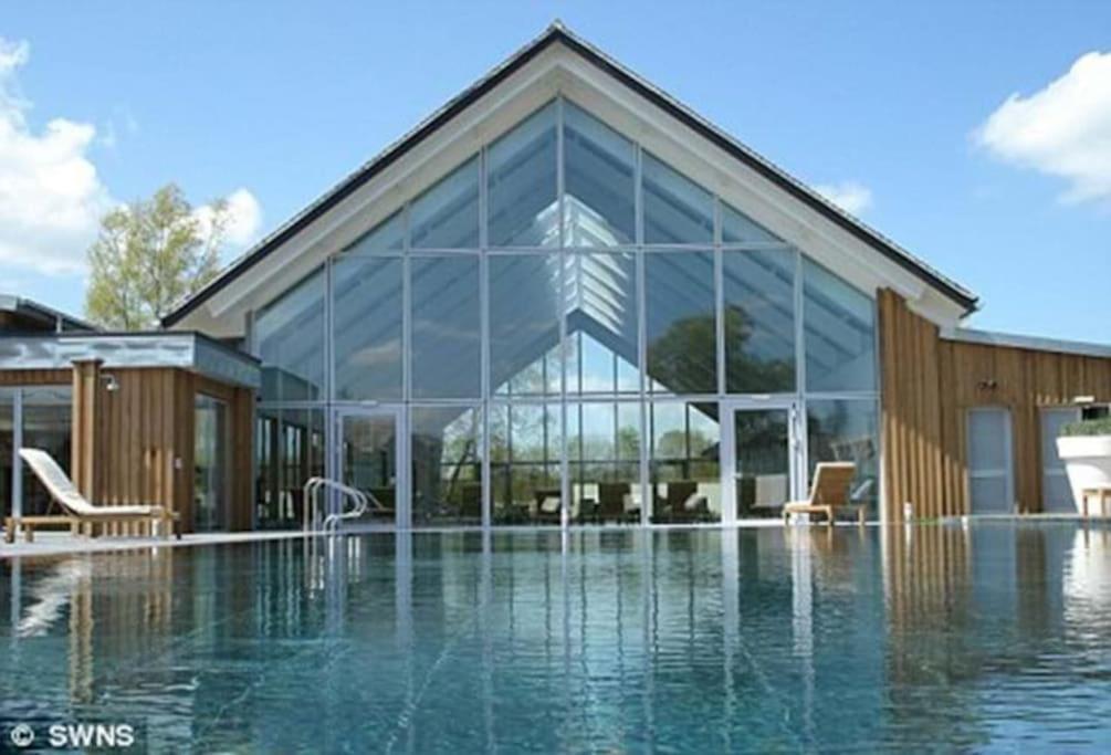 Blueberry Cottage - Lower Mill Estate Somerford Keynes Екстер'єр фото