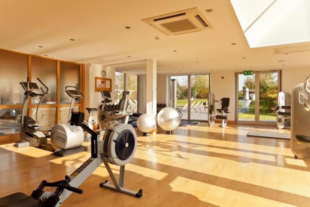 Blueberry Cottage - Lower Mill Estate Somerford Keynes Екстер'єр фото