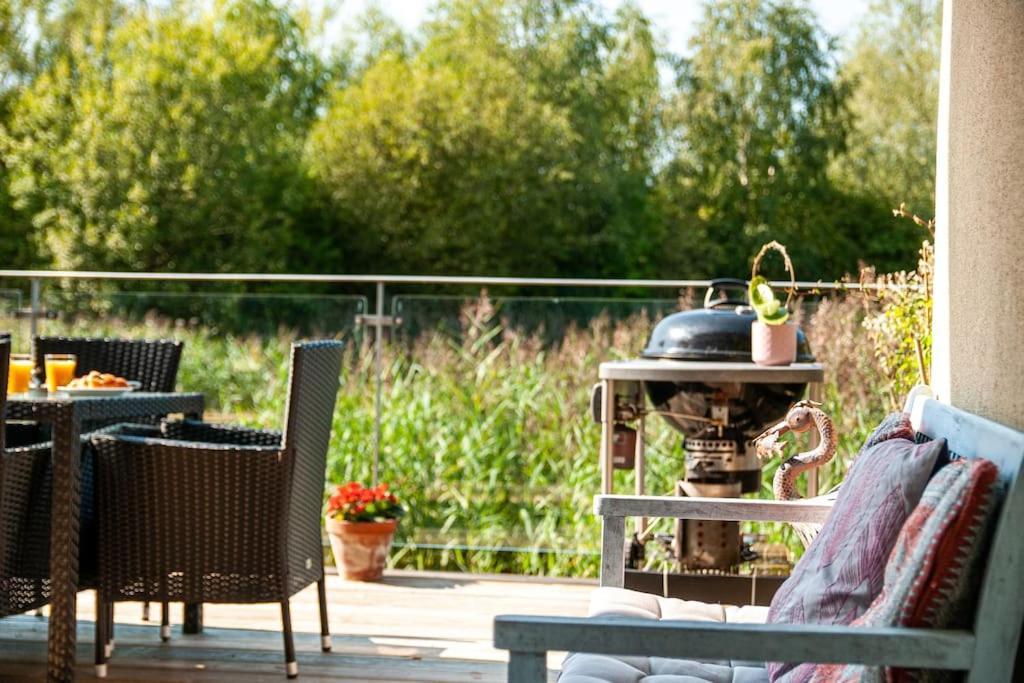 Blueberry Cottage - Lower Mill Estate Somerford Keynes Екстер'єр фото