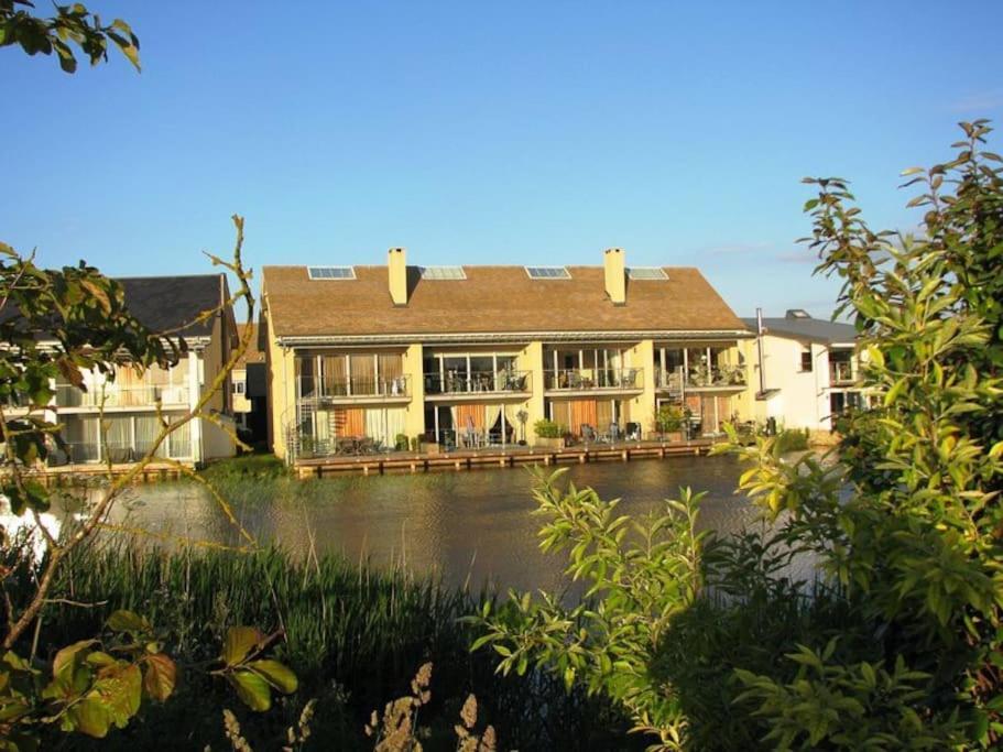 Blueberry Cottage - Lower Mill Estate Somerford Keynes Екстер'єр фото